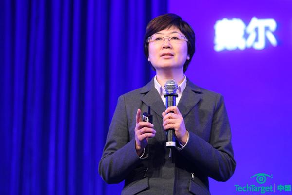 戴尔大中华区公共事业及大型企业事业部总经理李慧介绍戴尔公司全新企业级解决方案